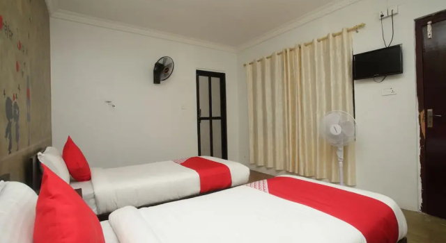 Fantasy Garden by OYO Rooms, Забронировать Отель Отели Покхара с парковкой, Парковка