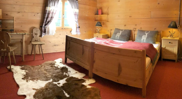 Charming Chalet With Mountain View Near Arosa for 6 People House Exclusive use, Забронировать Шале Виллы Mittelbunden, Вилла