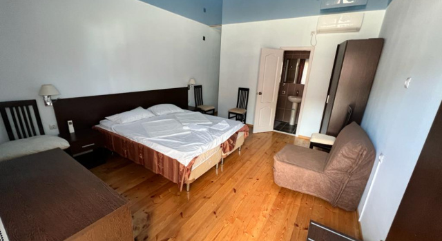 Sea Place (Гудаута/ п.Белая речка), Забронировать Отель Отели Хыпста с парковкой, Парковка