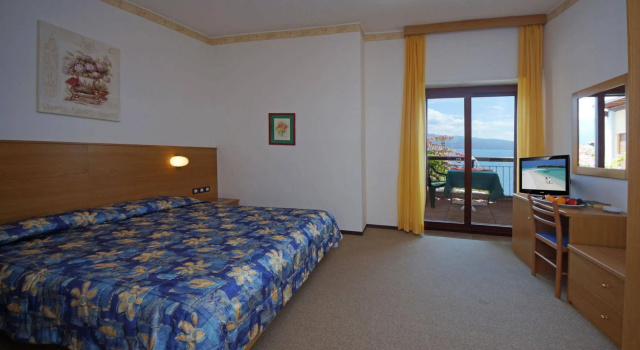 Hotel Palazzina, Забронировать Отель Гарньяно озеро Гарда