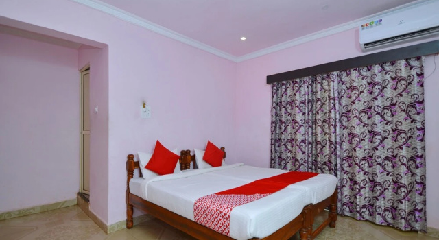 OYO 7258 Spartan Inn Standard