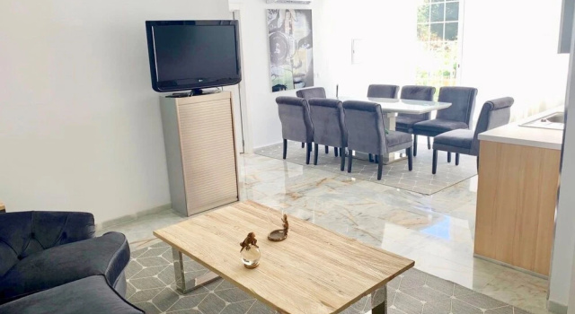 La Sala - Shabby Chic Bungalow in 5 min Walk From the Puerto Banus Beaches, Забронировать Отель СПА-отели Фуэнхирола, SPA-услуги