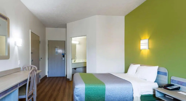 Четырёхместный номер Standard Motel 6-Cedar City, UT