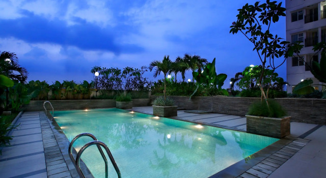 Lüks çift kişilik oda Hotel Santika Depok