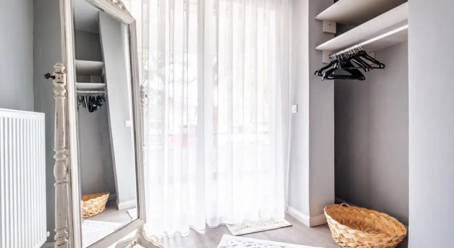 Vibrant Flat Next to Bostanci Marmaray Station, Book Hotel Kadıköy Beyoglu, nær Suadiye Beach