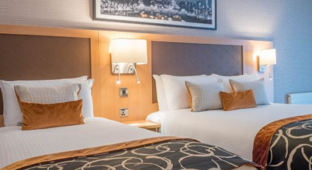 Семейный номер Superior Clayton Hotel Cardiff Lane