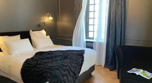 Maison Leopold, Забронировать Отель Бизнес-отели Озера Бурже, 4* 5*