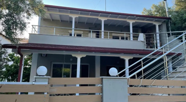 Cozy apartment in paralia ofryniou