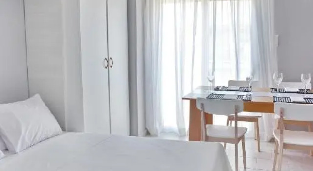 Alkyoni City Apartment