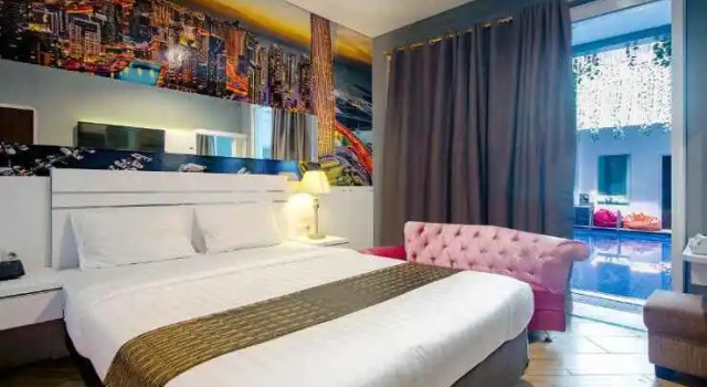 Premier Guest House, Boek Pension Hotels in Yogjakarta met zwembad, Zwembad