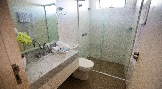 Одноместный номер Superior с балконом и с видом на море Iate Hotel Centro Florianópolis by RB Hotelaria