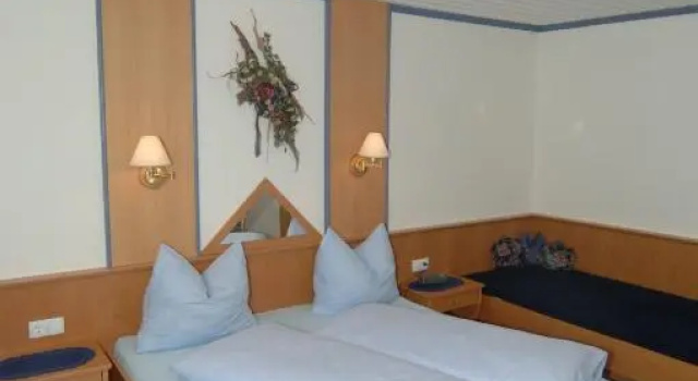 Семейный номер Standard с балконом Hotel Garni Tannenhof