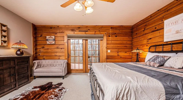 Rock Lodge Cabin, Забронировать Отель Бизнес-отели Мак-Генри, 4* 5*