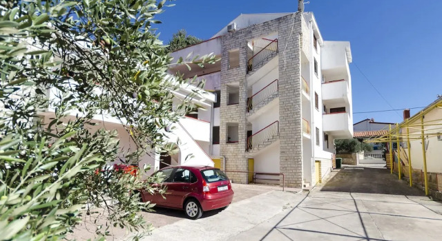 Apartments Little spring