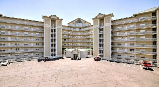 Lakefront Osage Beach Condo: Balcony & Pool Access, Rezervovat Apartmán Kaiser USA