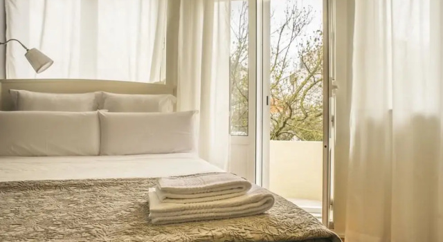 Двухместный номер с балконом BCharming House