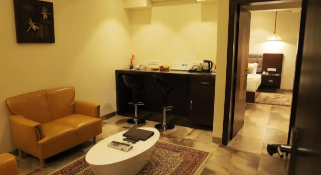 Люкс Eastin Easy Aishwarya Talegaon