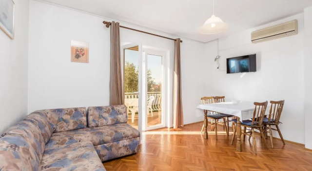 Awesome Apartment in Rab With 2 Bedrooms