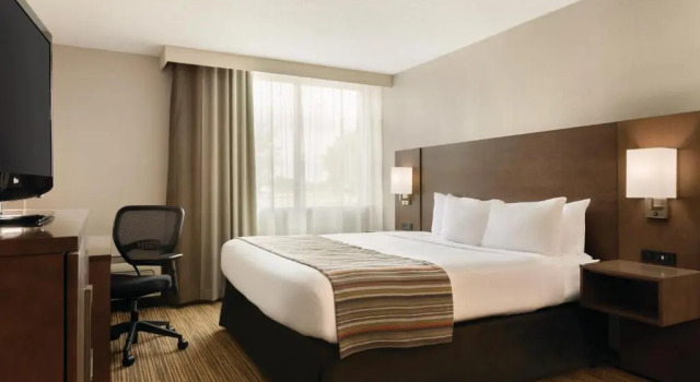 Двухместный номер Standard Country Inn & Suites by Radisson, Fergus Falls, MN