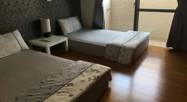 Трёхместный номер Standard с балконом Dong Gang Li Yuan Homestay