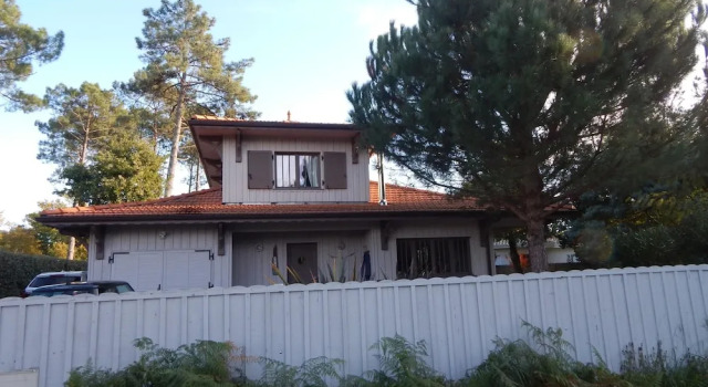 Villa à l'entrée de la presqu'île du Cap Ferret, Забронировать Вилла Коттеджи Леж-Кап-Ферре, Коттедж