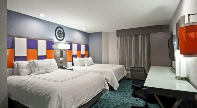 Четырёхместный номер Standard Inn at Clemson