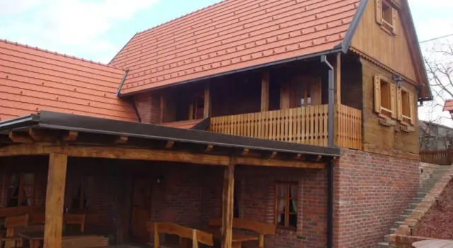 Guest House Repusnicka Klet, 予約 ゲストハウス Kutina シサク・モスラヴィナ