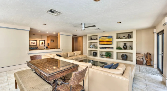 Baracca Di Sole Vacation Rental by NFVH, Забронировать Дом для отпуска Нейплс Southwest Florida, рядом с Парк сообщества Pelican Bay Community Park