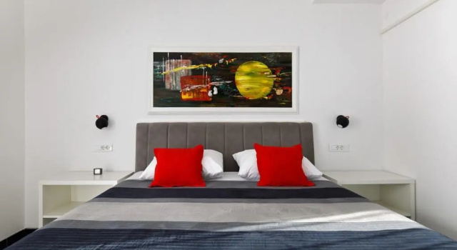 Ark Beach Hotel