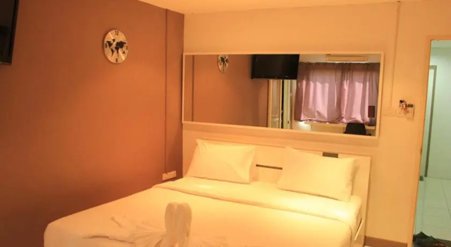 Hotel Colosseum Patong, Забронировать Отель Катху Пхукет