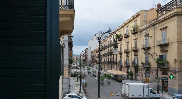 Palazzo Falcone Apartments, Забронировать Апартаменты/квартира Палермо Сицилия