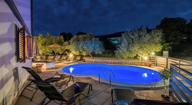 Апартаменты Apartment in Drenje Near Jadrena Beach