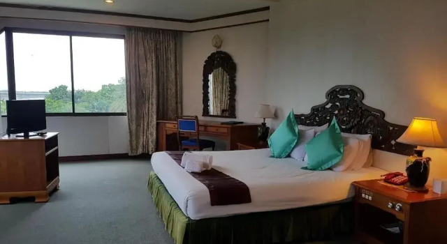 Royal Mekong Riverside Hotel, Забронировать Отель Нонгкхай Nong Khai Province, рядом с Мост тайско-лаосской дружбы