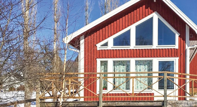 Awesome Home In Vimmerby With Wifi, 예약 호텔 빔메르비 칼마르