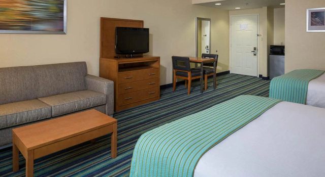 Четырёхместный люкс c 1 комнатой Holiday Inn Express - Clermont by IHG