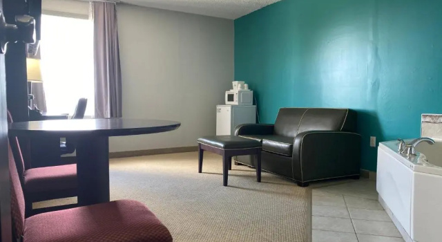 Люкс Travelodge by Wyndham Miramichi New Brunswick