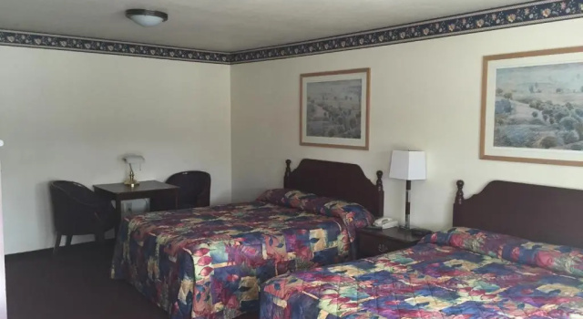 Четырёхместный номер Standard Budget Inn of Lodi