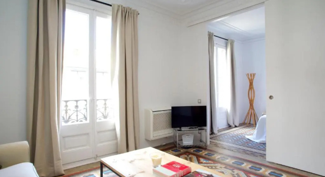 Апартаменты с 2 комнатами с балконом BarcelonaForRent The Claris Suites I