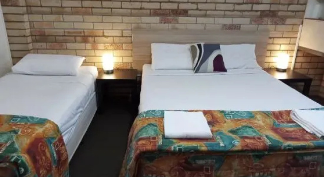Трёхместный номер Paradise Motel