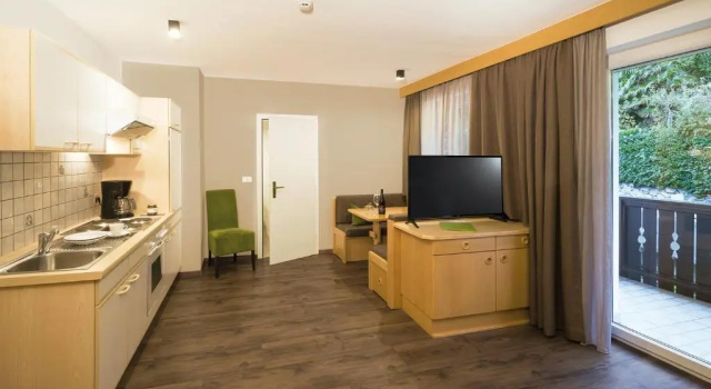 Апартаменты с балконом Hotel Sonnenhof