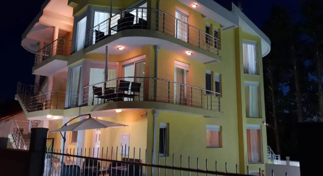 Апартаменты с видом на бассейн Villa Medusa Apartments