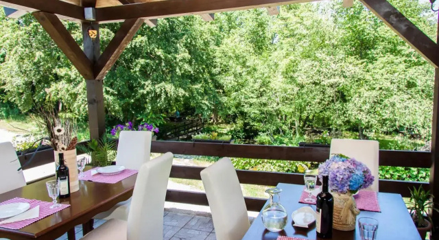 B&B Villa Nena, Забронировать Отель «постель и завтрак» Плитвица-Село Lika Region