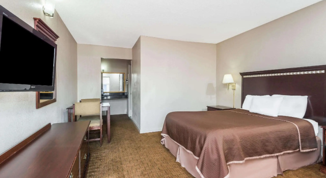 Двухместный номер Standard Howard Johnson by Wyndham Springfield