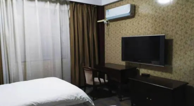 Yinhe Hotel