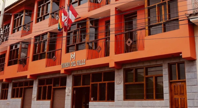 Hotel Tambo Del Valle, Забронировать Отель Отели Урубамба 3 звезды, рядом с Nogalpampa Stadium, 3*