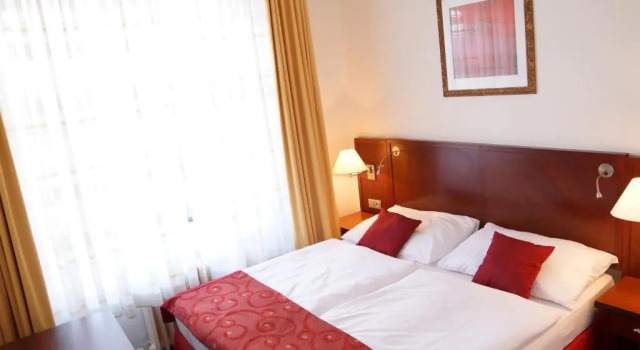 Двухместный номер Standard Hotel Grand