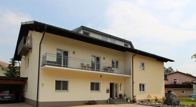 Comfy Apartment With Garden, Balcony, Bbq,table Tennis Table, Забронировать Апартаменты/квартира Отели Фёлькермаркт с парковкой, Парковка