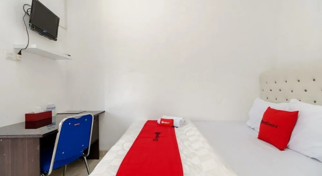 Reddoorz @ Jalan Mangkunegara Palembang 2, Book Hotel Palembang Sumatra