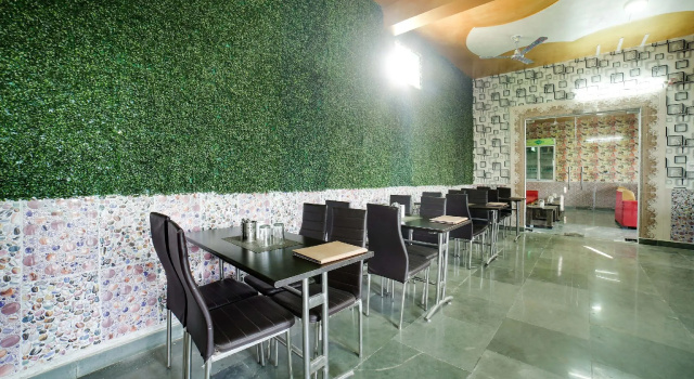 Capital O 70965 Sudhir Hotel And Banquet, Забронировать Отель Алипур Национальный столичный округ Дели