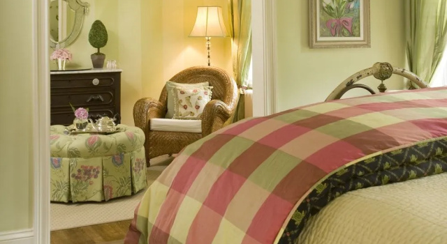 10 Fitch Luxurious Romantic Inn, Забронировать Отель «постель и завтрак» Оберн Finger Lakes
